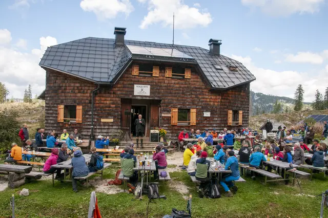 100-Jahr-Feier bei der Ischler Hütte. | Foto: Alpenverein Salzkammergut