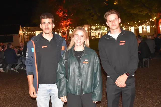 Die Sportpoolmitglieder Michael Lackner (Motocross), Lisa Fuhrmann (JiuJitsu) und Alexander Hamm (Teqball) waren beim Fest dabei. | Foto: MeinBezirk/Michael Strini