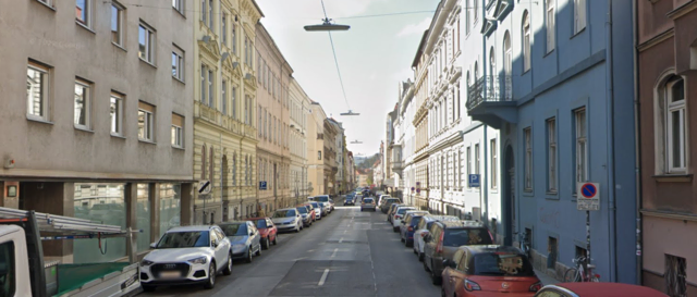 In der Mandellstraße gilt seit Freitag durchgehend Tempo 30.  | Foto: Google Street View/Screenshot