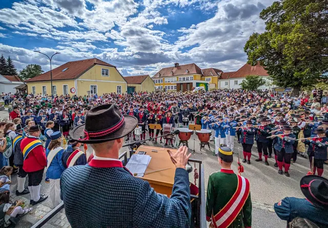 22 Kapellen sorgten mit Marschmusik und modernen Hits für Stimmung und Spitzenwerte. | Foto: Gemeinde Langau