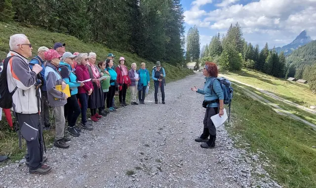 Herta Eder organisiert das traditionelle Almliedersingen bereits seit einigen Jahren. | Foto: Eder