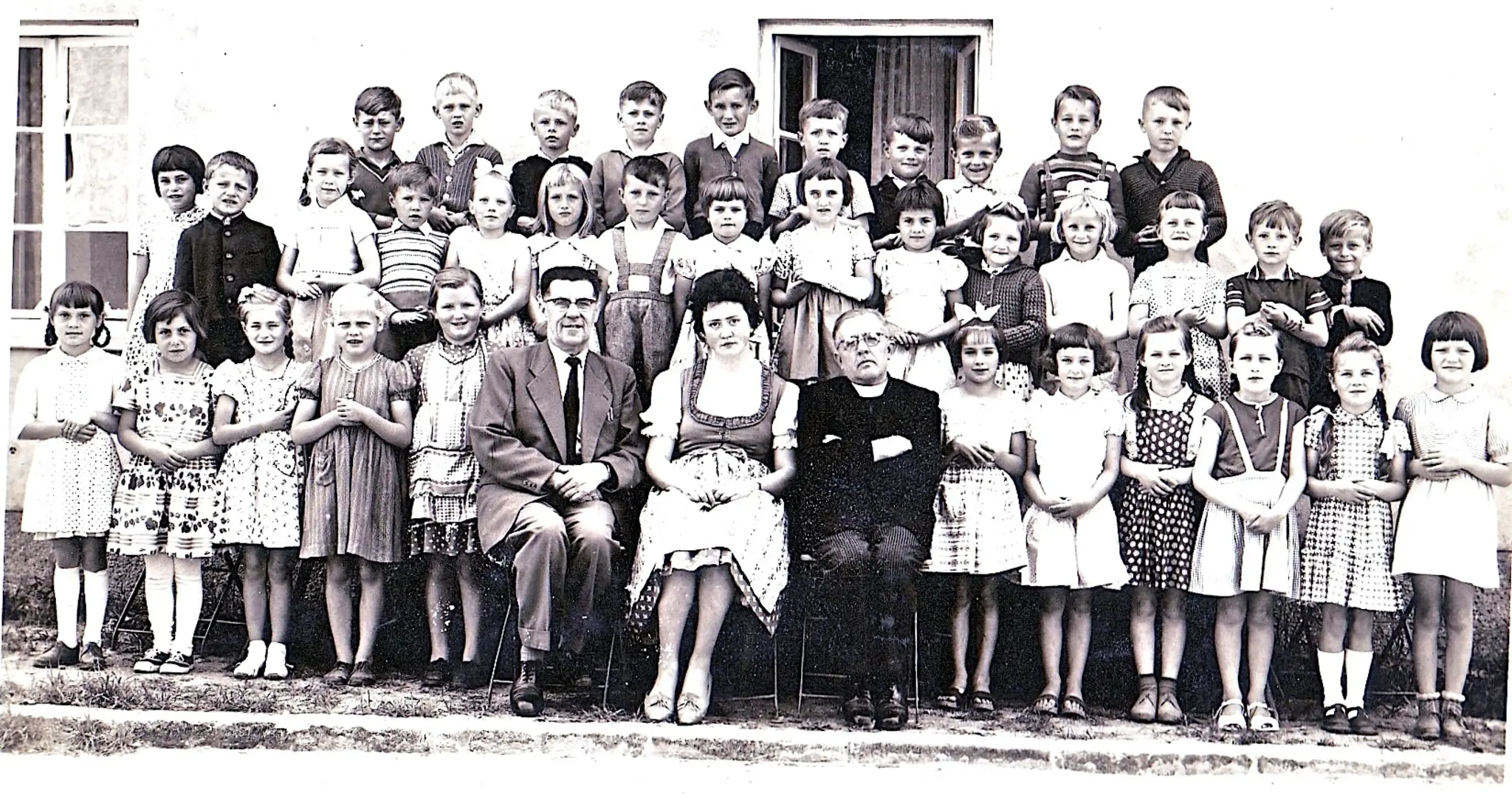 Bewegendes Wiedersehen: Nach 65 Jahren trafen sich die Schulkameraden in ...