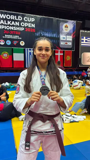 Yoanna Ivanova mit der Silbermedaille | Foto: Fuhrmann