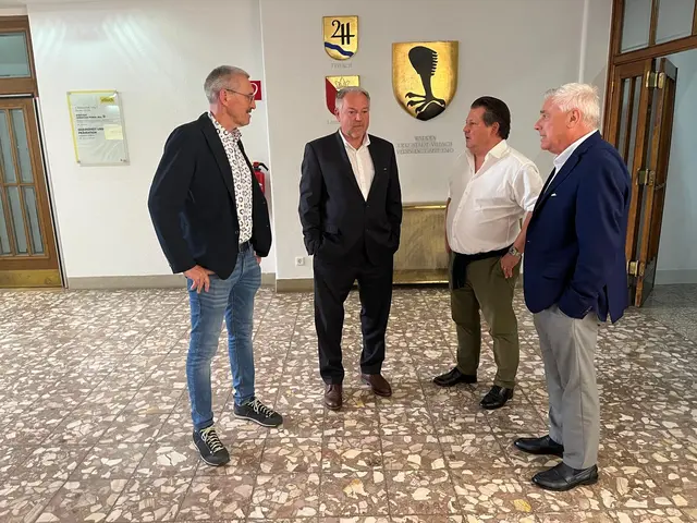 Nach der gestrigen Krisensitzung kann langsam aufgeatmet werden. Die kommenden Spiele sind auf alle Fälle einmal gesichert. | Foto: EC iDM VSV