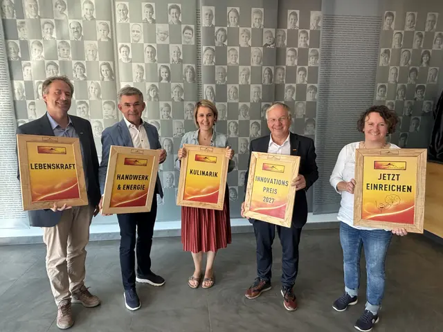 Christian Krotscheck, Franz Fartek, Anna Knaus-Maurer, Josef Ober und Martina Lepschi (v. l.) laden ein.