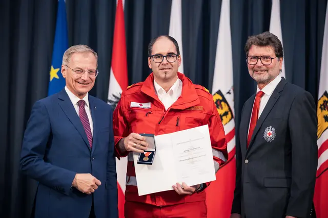 Martin Gossenreiter ist ebenfalls seit 25 Jahren im Rettungsdienst aktiv. | Foto: Land OÖ/MM