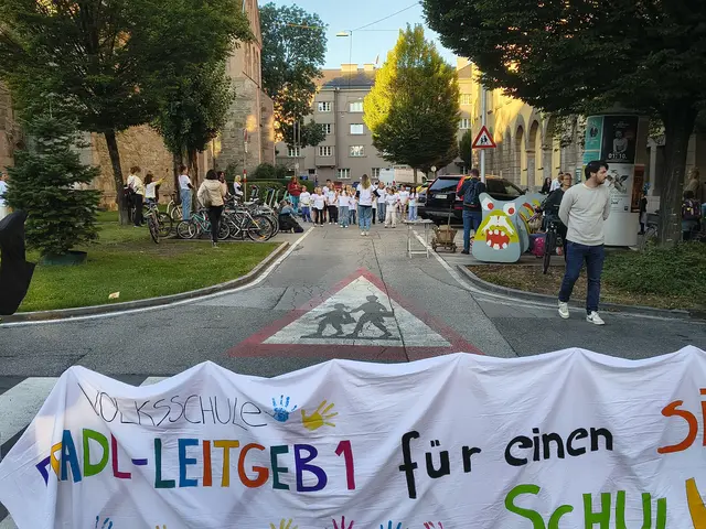 Für zwei Wochen eine temporäre "Schulstraße" am Pradler Platz. | Foto: Stepanek