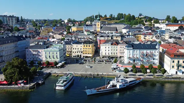 Bei "Ein Ort am Wort" des ORF OÖ aus Gmunden wird über Zweitwohnsitze, das Hotelprojekt u.v.m diskutiert. | Foto: Wolfgang Spitzbart