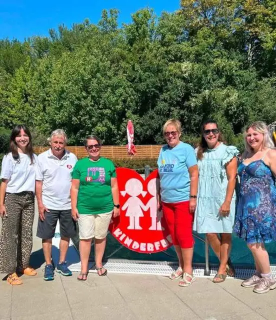 Die tragenden Säulen der Kinderfreunde Gratkorn Hans und Heidi Strikovic mit Tochter Sandra Kollmann sowie Anna Robosch (li), Barbara Binder und Floria Dreisiebner (re) | Foto: Kinderfreunde