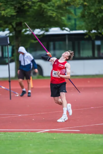 Raphael Singer verbesserte seinen sieben Tage alten Vereinsrekord um 3,03 Meter auf ausgezeichnete 55,41 Meter.  | Foto: Witting