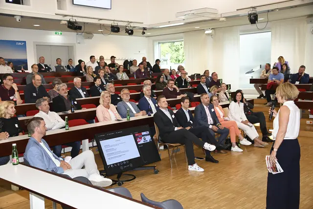 Am 30. September treffen sich Unternehmer:innen und Interessierte im Raiffeisen Kompetenzzentrum Steyr, um regionale Wertschöpfung aus unterschiedlichen Perspektiven zu beleuchten.  | Foto: Kainrath
