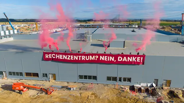 „Rechenzentrum? Nein, danke!“ – Bürgerinitiative fordert weiterhin ein UVP-Verfahren. | Foto: Team Fotokerschi / Werner Kerschbaummayr