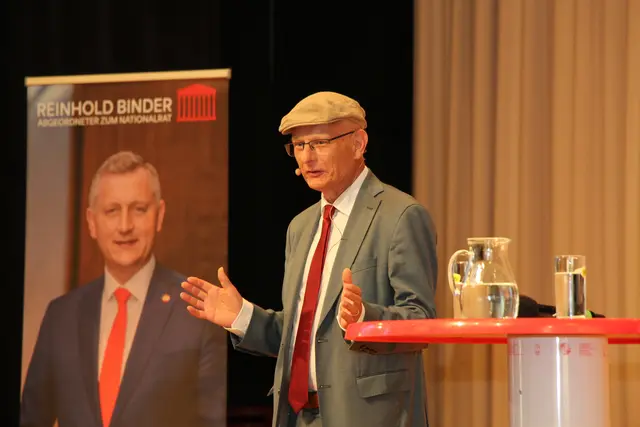 Finanzminister Marterbauer war in Micheldorf zu Gast und sprach über die Herausforderungen bei der Budgetsanierung. | Foto: Staudinger