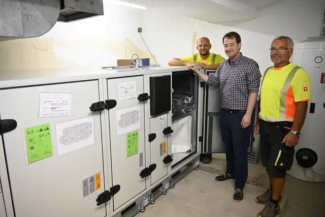 Bauhofleiter Christian Zehegruber, BGM Markus Burgstaller, Bauhofmitarbeiter Franz Kloibhofer | Foto: Gemeinde Viehdorf
