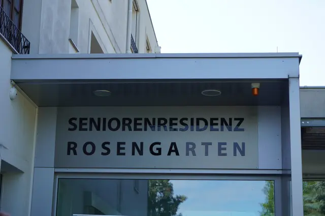 Aufgrund der Insolvenz 2023 musste das Pflegeheim schließen. Seitdem steht es leer. | Foto: Jennifer Flechl / MeinBezirk