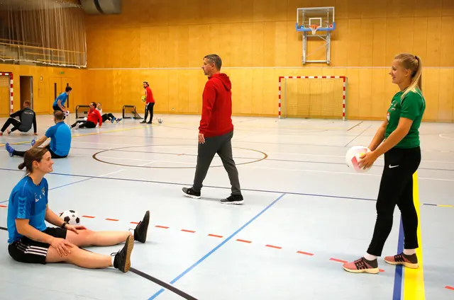 Der OÖFV legt bei seiner Ausbildung einen Schwerpunkt auf Frauen. | Foto: OÖFV/Lui