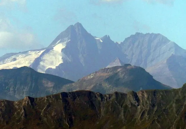 Der Großglockner in den Hohen Tauern, auf dem war ich vor 4 Jahren mit 70!