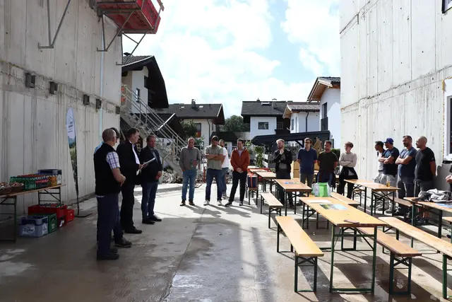 Firstfeier für die neuen und leistbaren Wohnungen in Söll. | Foto: Martina Obertimpfler 