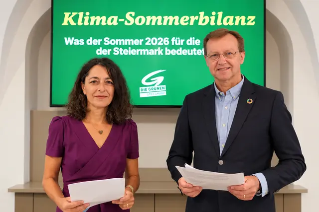 Drängen auf mehr Tempo beim Klimaschutz: Grünen-Klubobfrau Sandra Krautwaschl und Klimaforscher Gottfried Kirchengast.   | Foto: Die Grünen Steiermark