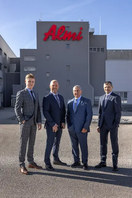 Nikolas Mittermayr mit Alexander Mittermayr,  Heinz Mittermayr und Karl Reingruber. | Foto: Almi