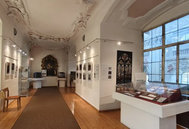 Die Sonderausstellung "Pilgerziel Jerusalem" in den Räumen des ehemaligen Klosters Garsten beleuchtet das Pilgerziel durch Jahrhunderte hindurch, insbesondere die oberösterreichischen Pilgerzüge ab 1900. | Foto: St. Berthold-Verein