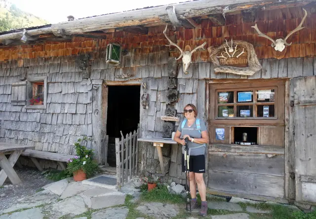 Die Weißalm, noch mit uralten Schindeln