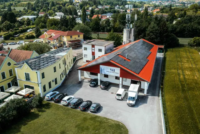 Die Lehrstellenausschreibung von Pauschenwein Creatives Wohnen in Wiesen kam für Katharina zum richtigen Zeitpunkt. | Foto: Manuel Sageder/ Steil.Media GmbH