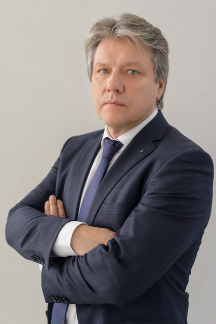 Siegfried Seidl hat seinen Karrierepfad einst mit einer Lehre begonnen. Heute ist er Geschäftsführer eines international erfolgreichen Unternehmens. | Foto: F&amp;S Bondtec