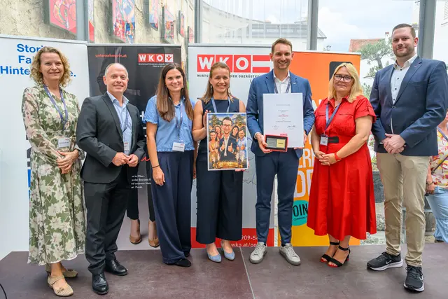 WKO-Leiterin Andrea Danda-Bäck, Obmann der Versicherungsagenten Thomas Naderer, Sonja Schweighofer, Anita Eckerstorfer, WKO-Obmann Jürgen Kapeller und Raphael Schock. | Foto: cityfoto
