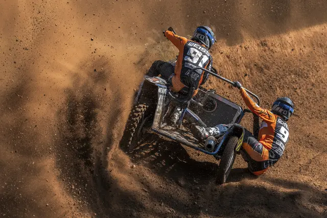 Nominierung in der Kategorie Sport für Günther Iby mit seinem Foto vom Sidecarcross-WM-Lauf 2025. | Foto: Günther Iby