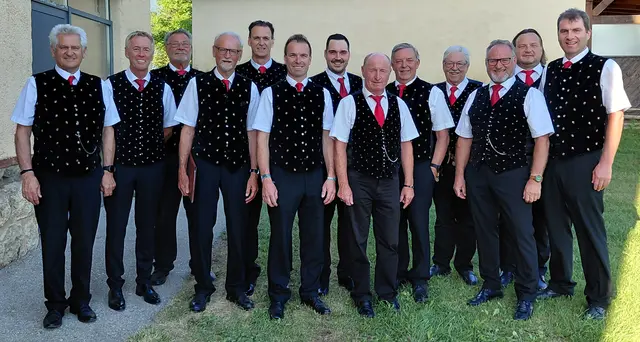 Die Jaklinger Sänger laden zum Jubiläumskonzert ein. | Foto: Jaklinger Sänger