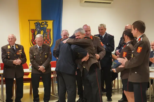 Bei der Festsitzung wurde einmal mehr die enge Freundschaft zwischen der Freiwilligen Feuerwehr Wiesen und der Freiwilligen Feuerwehr Wittingen sichtbar. | Foto: MeinBezirk/Barbara Babonitsch-Diewald