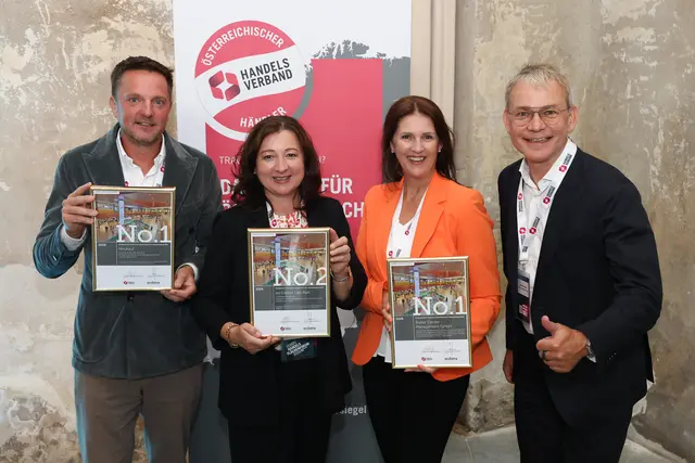 V.l.n.r.: Andreas Wedenig (Geschäftsführer Rutter Immobilien Gruppe), Margit Portschy (Centermanagerin eo Oberwart), Sandra Klawacs  (Centermanagerin Merkurcity  Wiener Neustadt) und Stefan Rutter  | Foto: Katharina Schiffl