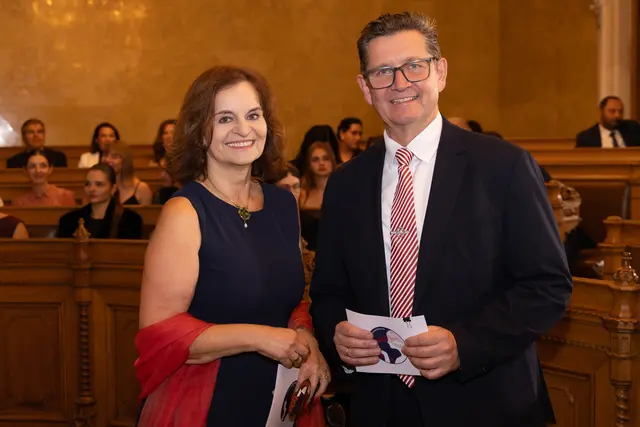 Alix Frank-Thomasser, Präsidentin Women in Law Initiative, und Franz J. Heidinger, General Sekretär Justitia Awards. | Foto: Fotostudio Huger