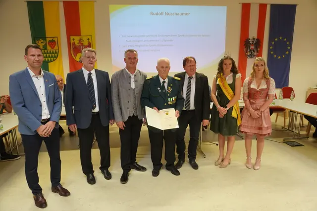 Rudolf Nussbaumer - Ehrennadel in Silber | Foto: MeinBezirk/Barbara Babonitsch-Diewald