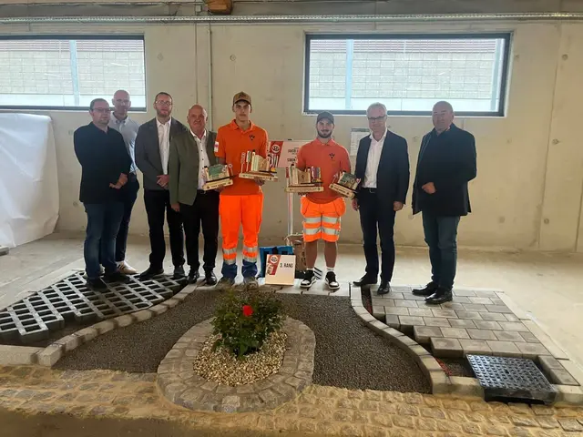 Jakob Huber von der Straßenmeisterei Seewalchen erreichte gemeinsam mit seinem Helfer Simon Kofler den hervorragenden dritten Platz. | Foto: Land OÖ