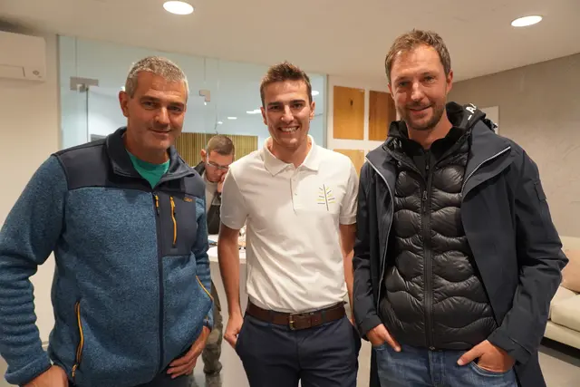 Franz Mader und GR Benedikt Rapp schauten bei Patrick Wolf (Mitte) vom gleichnamigen Planungsbüro vorbei. | Foto: Kainz