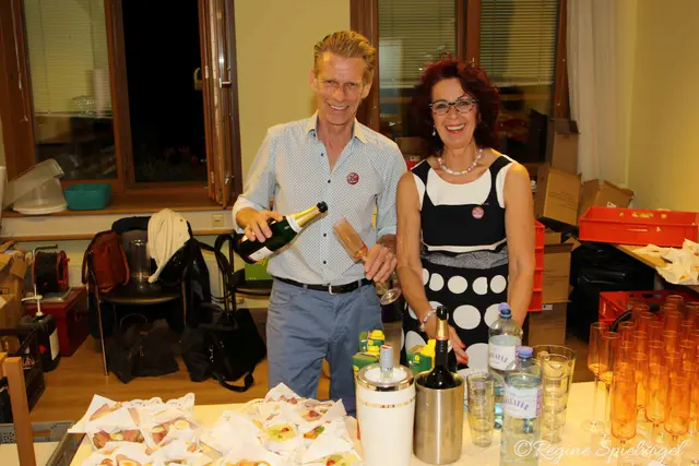 Peter und Beate Strömmer sorgten für das leibliche Wohl der Gäste.