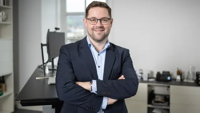 Florian Hiegelsberger, Landesgeschäftsführer der ÖVP Oberösterreich: "„In Oberösterreich hat sich gezeigt: Es macht einen Unterschied, ob man arbeitet oder zu viel diskutiert."  | Foto: ÖVP