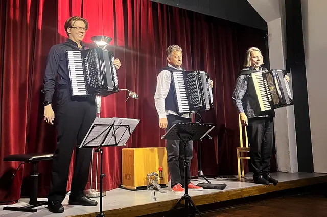 Drei Meister des Akkordeons: Tobias Rubisoier, Siggi Haider und Harald Pröckl (v.l.) | Foto: KWA