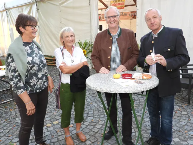 Erste Bad Kreuzner Wiesn auf Burg Kreuzen. Ein großartiger Erfolg!  | Foto: Robert Zinterhof
