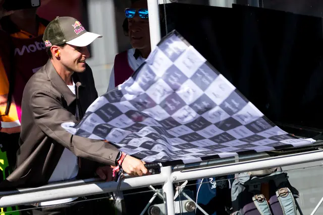Dominik Thiem schwenkte die Zielflagge.