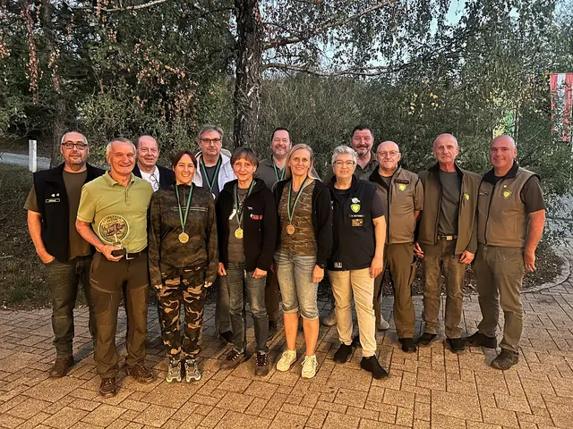 Walter Ofenauer, Karl Seltenhammer, Franz Jahn, Karin Lachmayer, Werner Knoth, Birgitt Kubjacek, Gernot Wiedermann, Gudrun Hofer, Alex Hutterer, Josef Kohzina, Peter Milosits, Andi Ettl, Alois Ofner. | Foto: Schützenverein-Mistelbach 