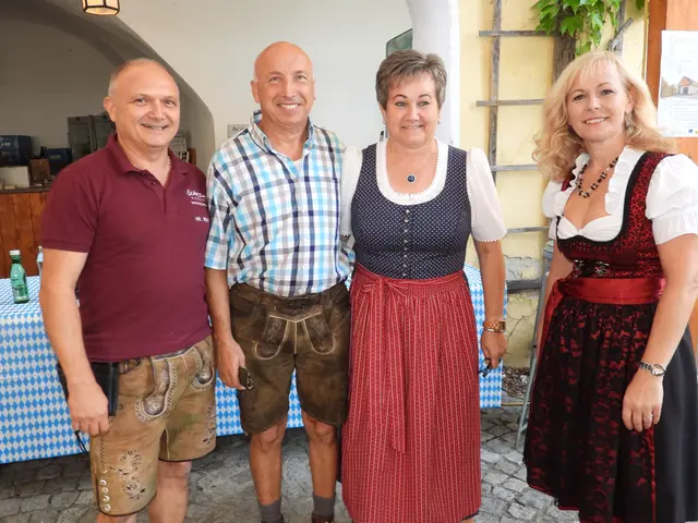 Erste Bad Kreuzner Wiesn auf Burg Kreuzen. Ein großartiger Erfolg!  | Foto: Robert Zinterhof