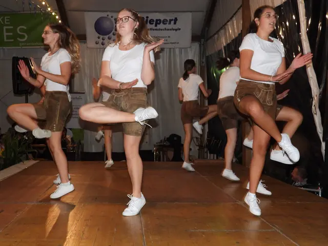 Erste Bad Kreuzner Wiesn auf Burg Kreuzen. Ein großartiger Erfolg!  | Foto: Robert Zinterhof
