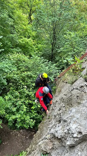 Rettungseinsatz in den Felsen – ein Einsatz von vielen. | Foto: AEG NÖ Süd