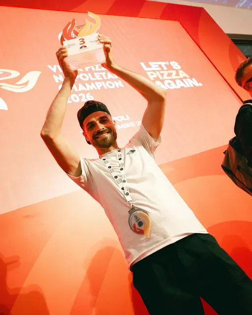 Stolz: Fabrizio Capobianco holte bei der Pizza-WM Bronze in der Kategorie Marinara.
