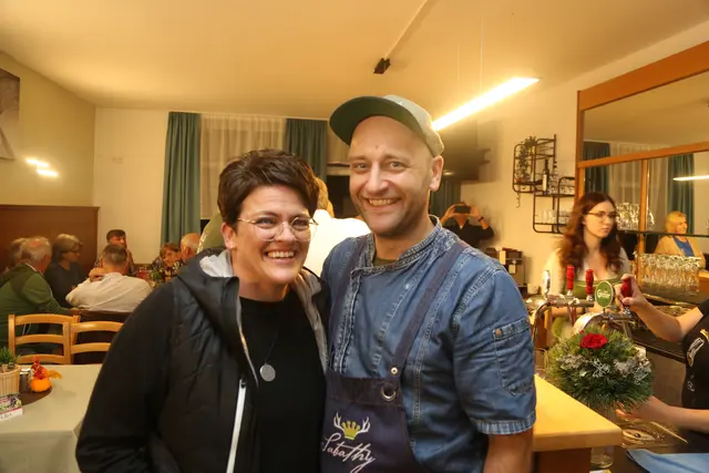 Michael Gross mit Vorgängerin Monika Steinkellner.