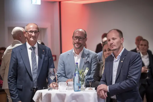 LH Anton Mattle, LR Mario Gerber, Bgm. Johannes ANzengruber | Foto: Hotel Sailer / Hetfleisch