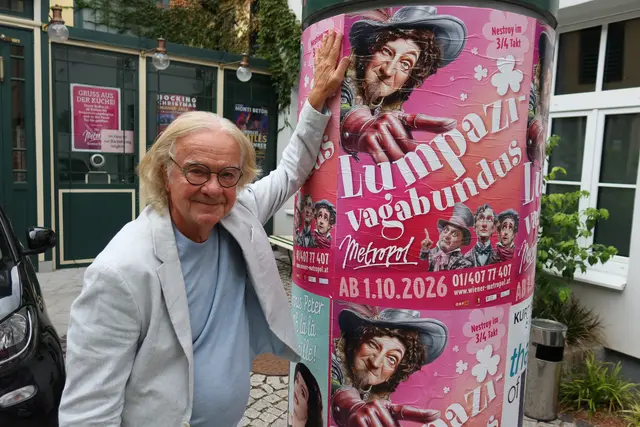 Metropol-Intendant Peter Hofbauer arbeitete fünf Wochen an seiner Version von Nestroys "Lumpazivagabundus".  | Foto: Patricia Hillinger/MeinBezirk